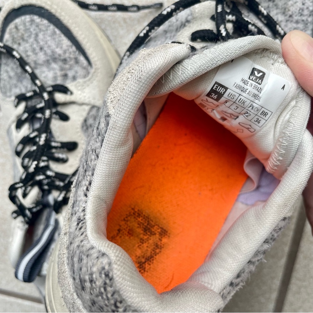 Veja Venturi Sneakers Flannel Suede // Snow Grafite Natural